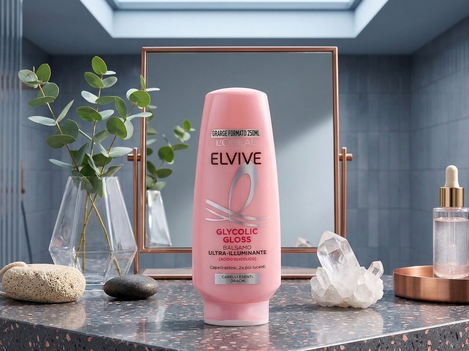 Loreal Paris Elvive Glycolic Gloss Ultra Illuminating Conditioner 250ml - Image 2